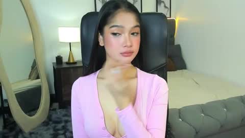 candiceferragamo online show from September 11, 12:28 pm