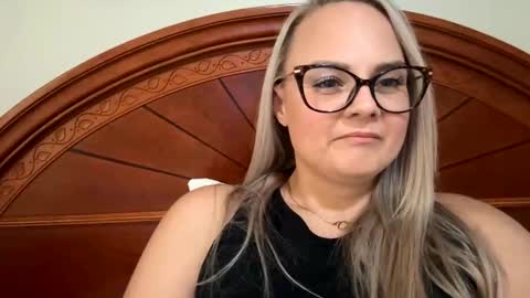 candicewlahna online show from September 10, 4:30 pm