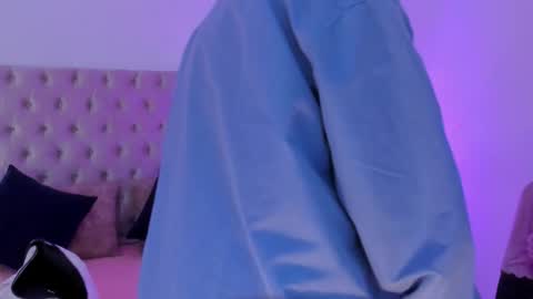 Candie  online show from November 26, 12:02 pm