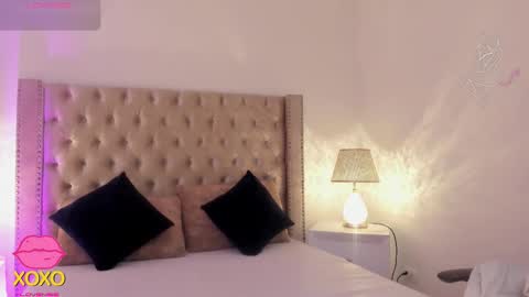 Candie  online show from February 9, 11:25 am