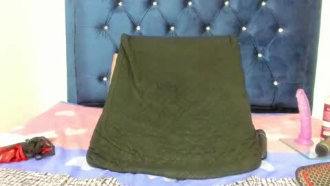 candy_big_tits18 online show from March 8, 12:11 am