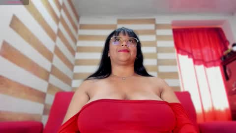 Candy  Brown online show from October 1, 1:43 pm