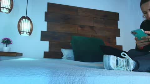 Jolie online show from March 27, 8:32 pm