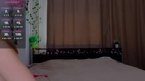 candy_flosse online show from October 6, 10:22 am