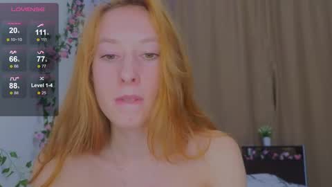 candy_flosse online show from September 20, 9:01 am