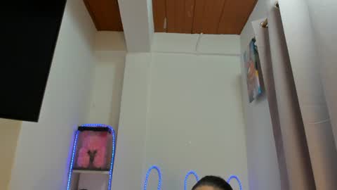 candy_kitty7343 online show from June 11, 4:43 am