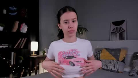 Snapshot of candy_sandy_ chatting on September 17, 11:24 am Sandy online show from September 17, 11:24 am