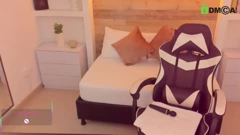 CANDY online show from November 7, 8:22 pm