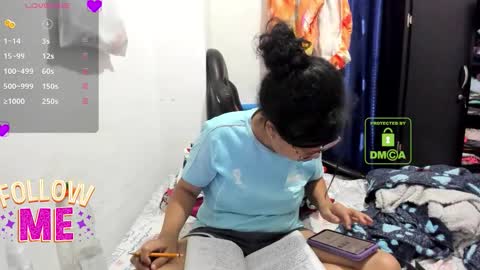 candy_val online show from October 1, 6:34 am