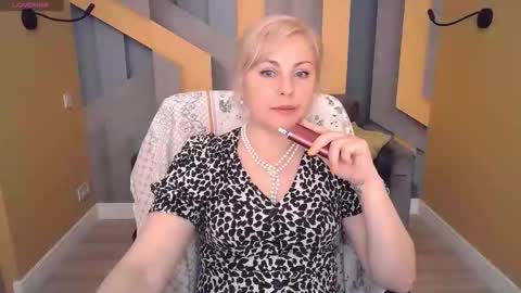 CandyLons online show from April 27, 6:38 pm