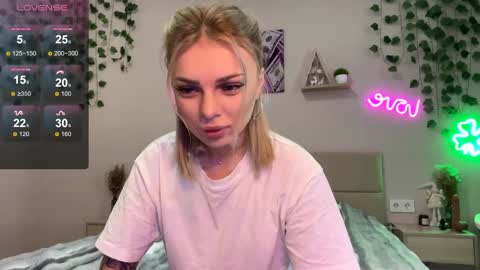 Candy online show from May 20, 9:16 am