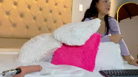 candyrose__ online show from May 23, 4:52 am