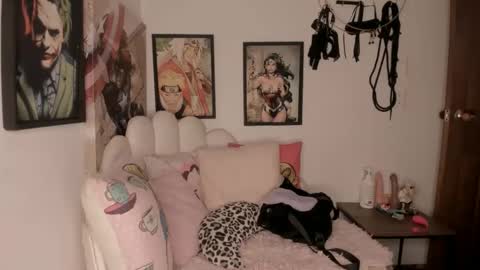 candytyler_ online show from October 5, 3:30 pm