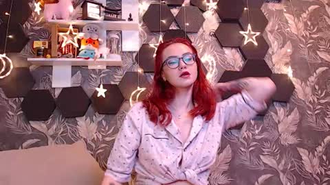 Mia online show from February 26, 3:32 am