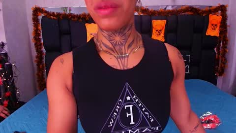 Aura  online show from October 14, 11:57 am