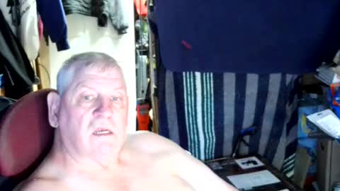 canoelicker69 online show from August 7, 7:34 pm