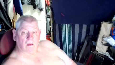 canoelicker69 online show from August 6, 7:34 pm