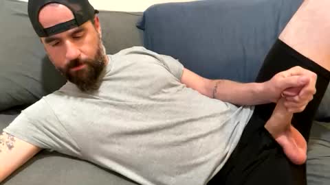 captnblackbeard online show from April 16, 1:17 am