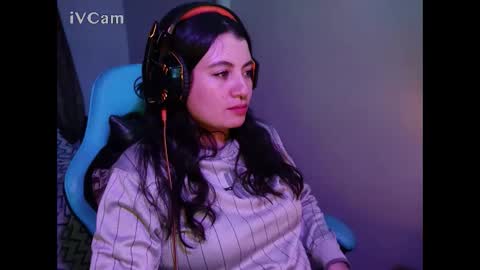 Snapshot of cara890713 chatting on February 2, 9:07 am cara890713 online show from February 2, 9:07 am