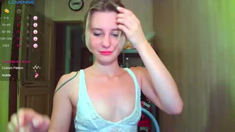 caramel online show from August 6, 7:23 pm