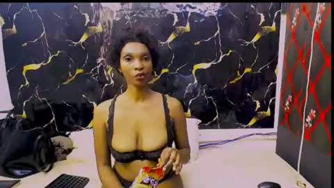 caramelminxx_ online show from June 19, 8:09 am