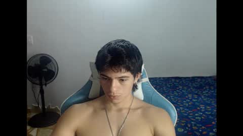 carapalida9008 online show from October 20, 6:57 pm