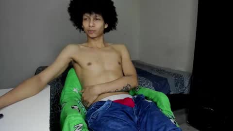 Carlos and Cristian  online show from February 5, 7:01 am