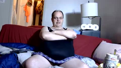 louis online show from November 11, 12:13 am