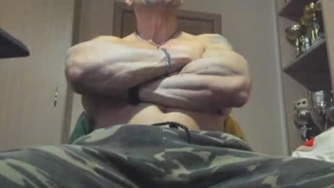 Laz online show from April 29, 9:41 pm
