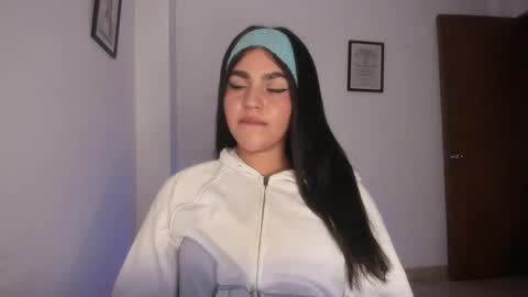carla_jones online show from October 22, 8:54 pm