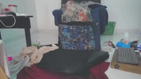 carla_prestige online show from February 13, 6:05 pm