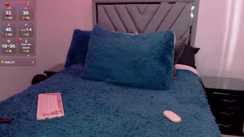 Snapshot of carla_santini chatting on February 15, 9:37 pm Carla Santini online show from February 15, 9:37 pm