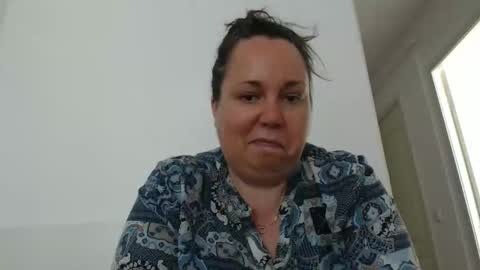 Carlaruth online show from April 11, 8:07 am