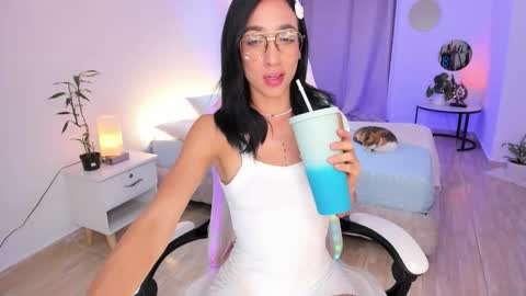 Alejandra online show from February 10, 1:52 am