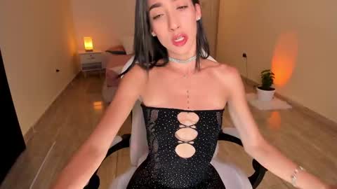 Alejandra online show from January 19, 1:10 am