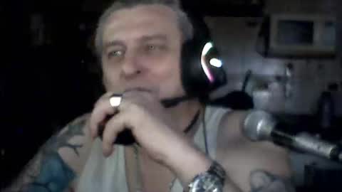 carlos712009 online show from April 23, 6:32 am