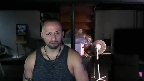 Carl online show from December 20, 2:26 pm