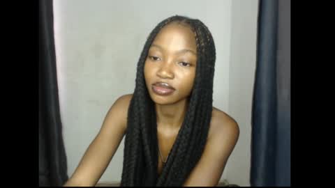 caroline online show from March 28, 10:49 am