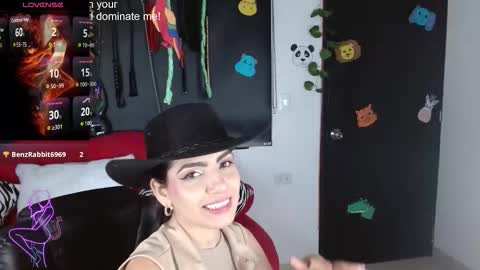 Caroline online show from January 12, 2:02 pm