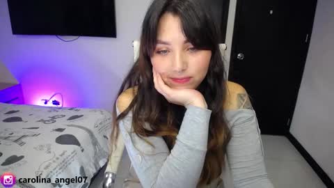 Carolina  online show from November 25, 2:43 am