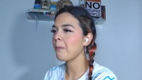 Snapshot of carolina_ml chatting on October 9, 5:18 pm CarolinaM online show from October 9, 5:18 pm