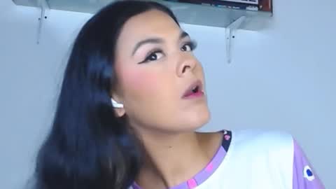 Snapshot of carolina_ml chatting on October 19, 2:55 pm CarolinaM online show from October 19, 2:55 pm