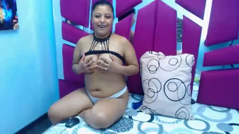 carolina suarez online show from April 11, 6:40 am