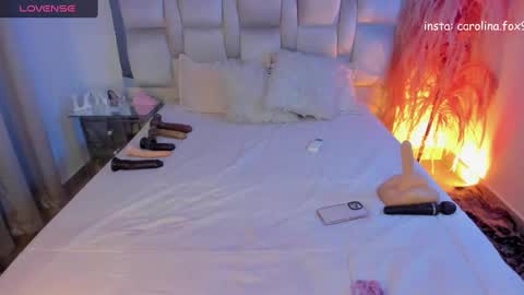 caroline online show from September 25, 6:42 am