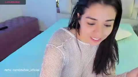 caroline online show from March 11, 3:25 am