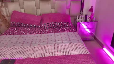 caroline online show from February 24, 6:16 am