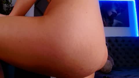 Mellany online show from April 15, 5:11 am