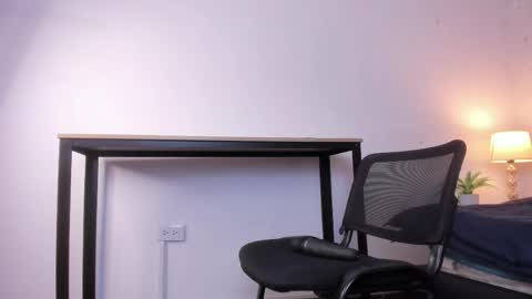  Caroline  online show from April 21, 11:28 am