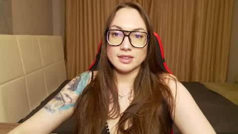 Caroline online show from July 20, 7:04 pm