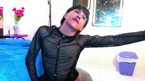 carolinejesh online show from June 5, 3:28 pm